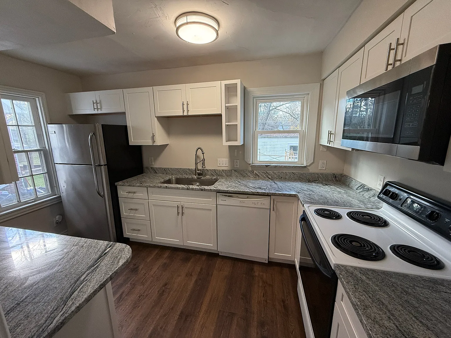 6190 Washington Blvd — Photo 3