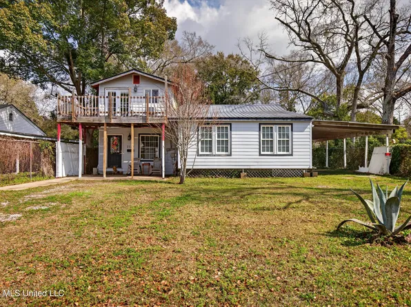 2210 8th St, Pascagoula, MS 39567