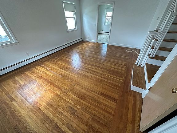 159 Jordan Ave Living Room