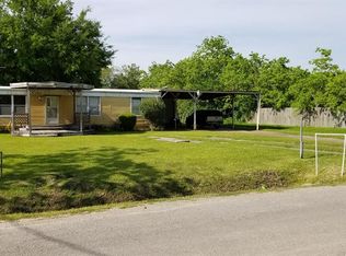 605 Smith Ave, Pasadena, TX 77504