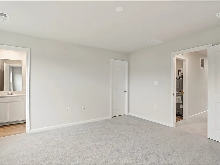 215 Olympus Rd — Photo 16