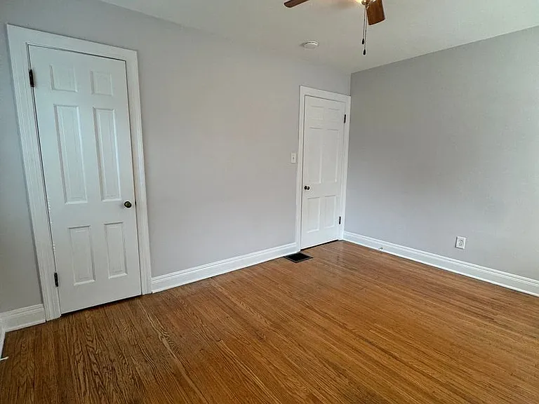 2079 Douglass Blvd — Photo 14