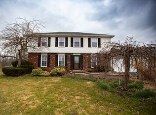 210 Kinmont Dr, Rochester, NY 14612