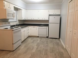 60 N Tanglewood Dr #16, Royston, GA 30662