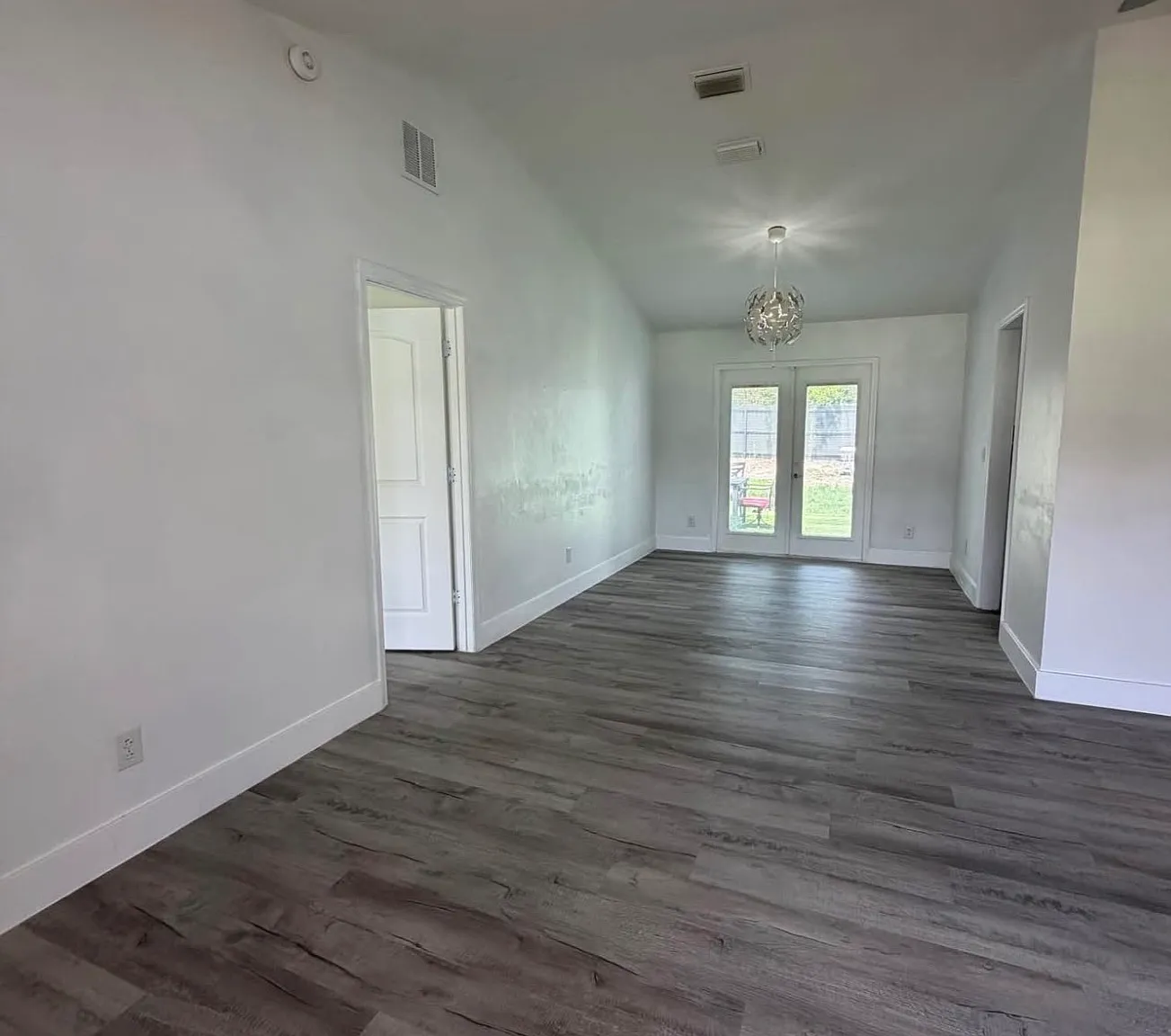 3 bed, 1615 sqft, $1,900 — Photo 3