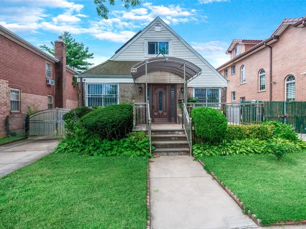 5640 Francis Lewis Boulevard, Bayside, NY 11364