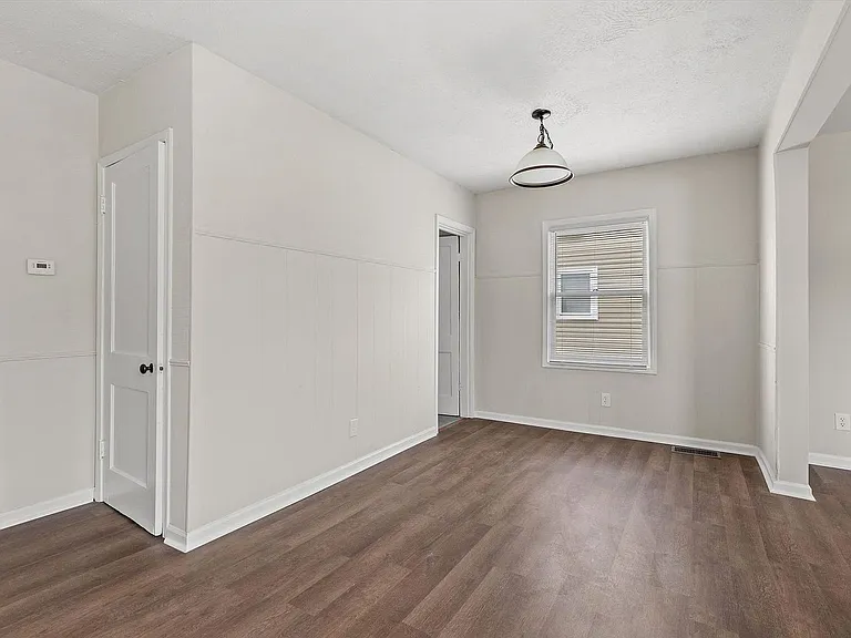 1019 Liberty Rd — Photo 19