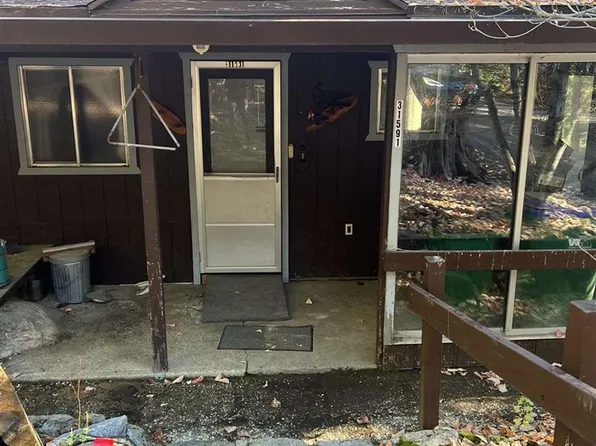 31591 Kell Ln, Strawberry, CA 95335