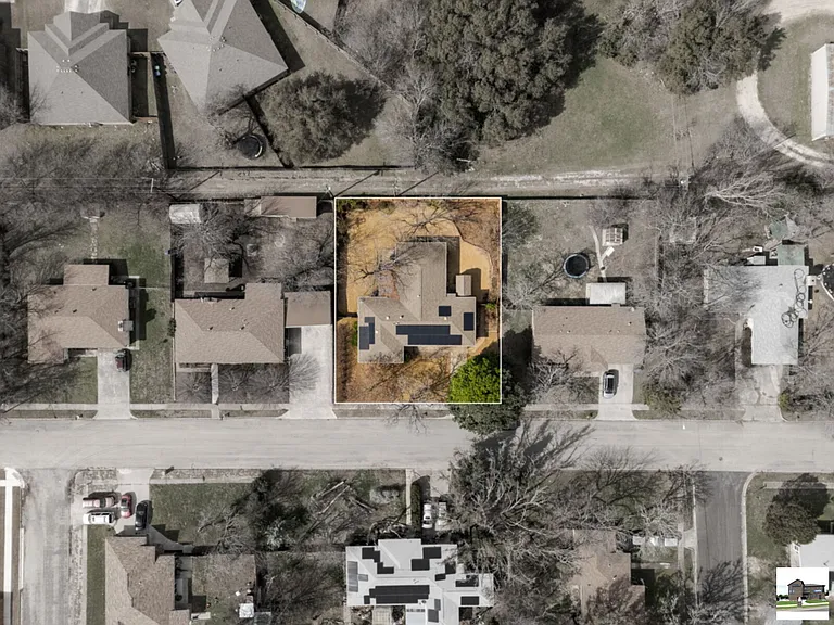 204 Oak St — Photo 62