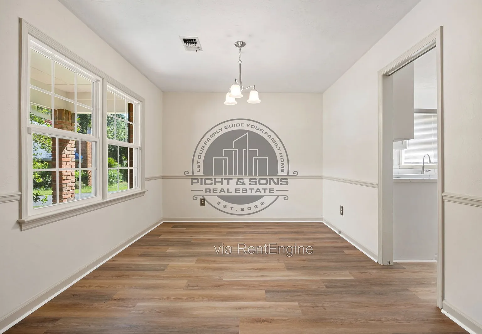 3 bed, 2.0 bath, 1495 sqft, $2,400 — Photo 4