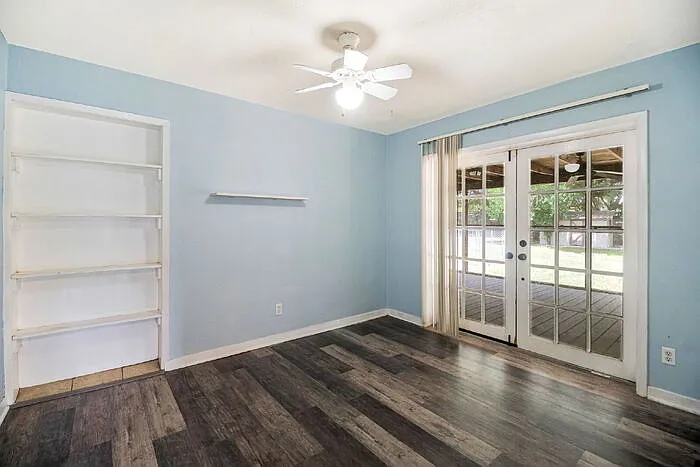 5824 Nashville Ave — Photo 8