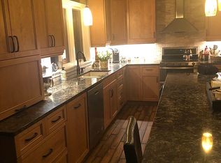 88 Northview Dr, Canaan, VT 05903