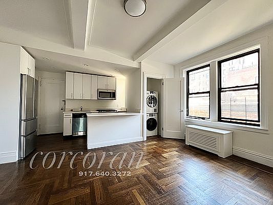 1st image of 25 W 68th St #6F