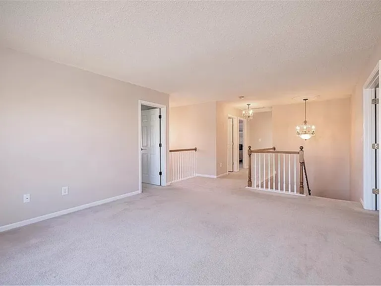 3024 Rolling Hill Dr — Photo 15