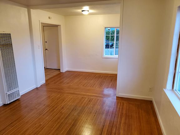 4th image of 3343 72nd Ave #3343