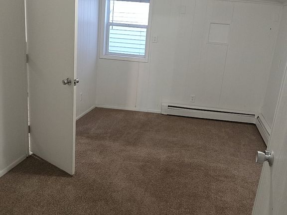 5th image of 835 Griswold St