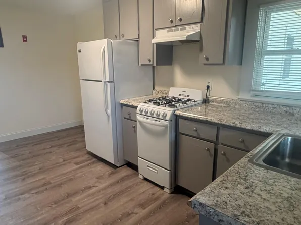 519 Main St #4, Hyannis, MA 02601