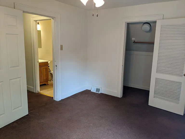 358 Augusta Ave — Photo 2