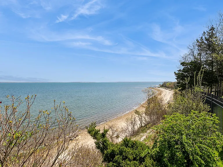 48 Red Cedar Point Rd — Photo 14