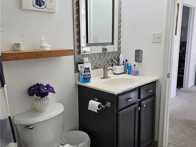 1052 Kingston Ln — Photo 52