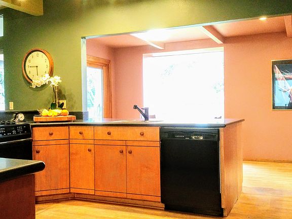 maple cabinets and floor