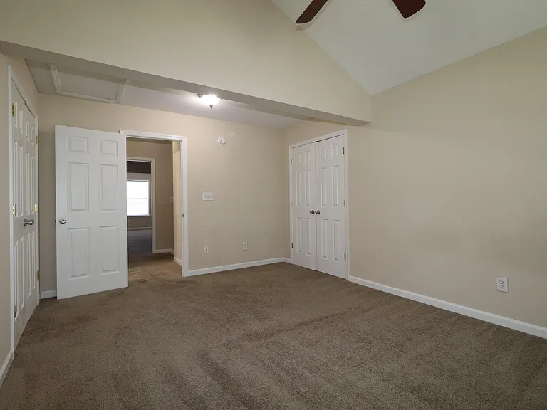 403 John Sutherland Dr — Photo 16