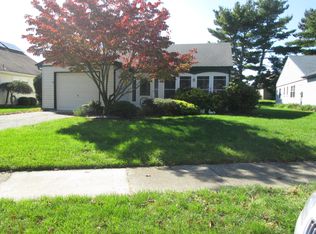 23 Buckingham Dr N, Manchester Township, NJ