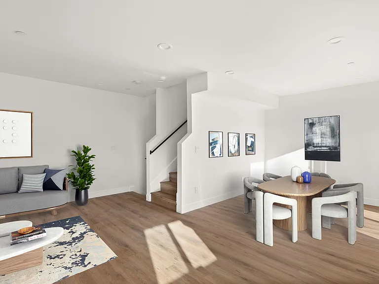 1853 S Longwood Ave #1853 — Photo 1