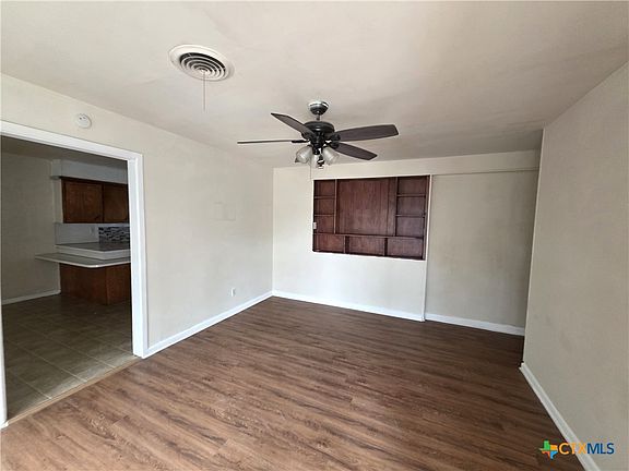 3rd image of 1411 Redondo Dr