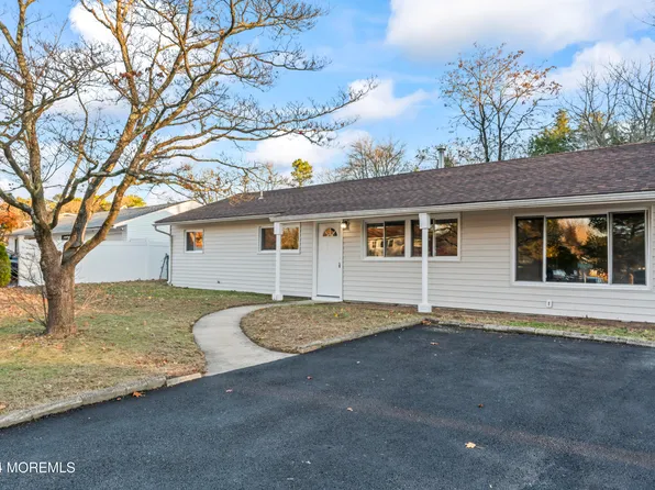 404 Brookforest Drive, Toms River, NJ 08757