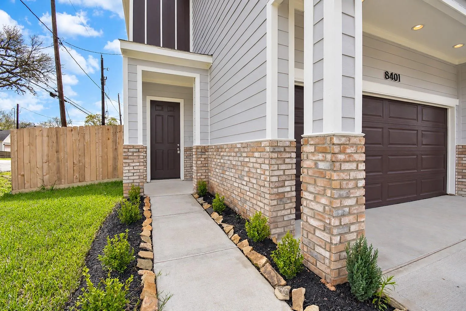 3 bed, 2.5 bath, 1640 sqft, $2,450 — Photo 3