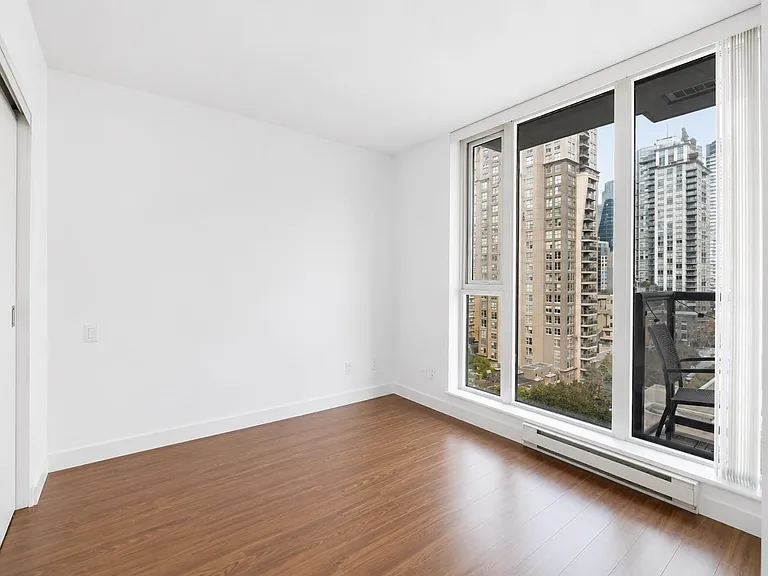 1010 Richards St #1703 — Photo 7