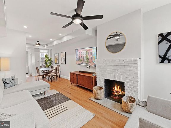 3rd image of 2223 12th Pl NW
