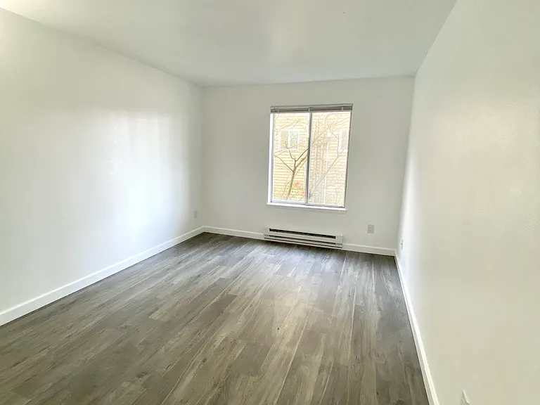 Olympic View Apartments — Photo 15