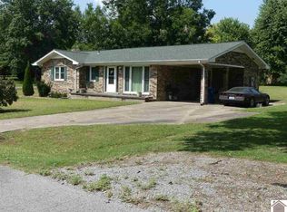 1804 Cottonwood Dr, Hickman, KY 42050