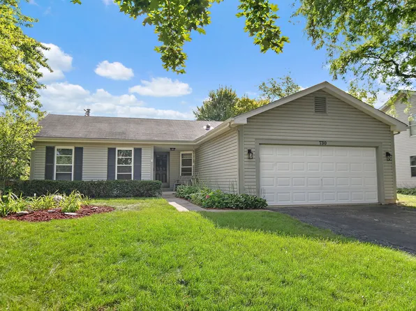 730 Applewood Ln, Algonquin, IL 60102