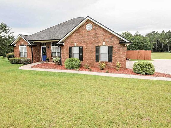 4th image of 1602 Shakespeare Dr