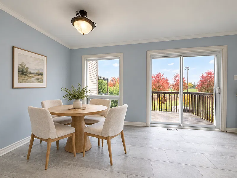 648 Brome Crescent — Photo 4