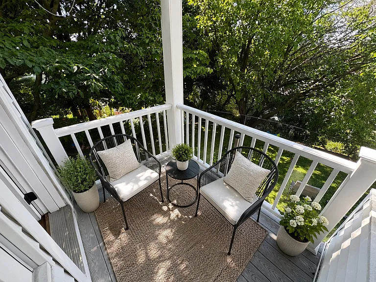37 Hillcrest Cir #1 — Photo 1