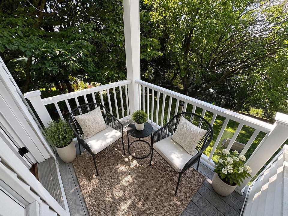 1st image of 37 Hillcrest Cir #1