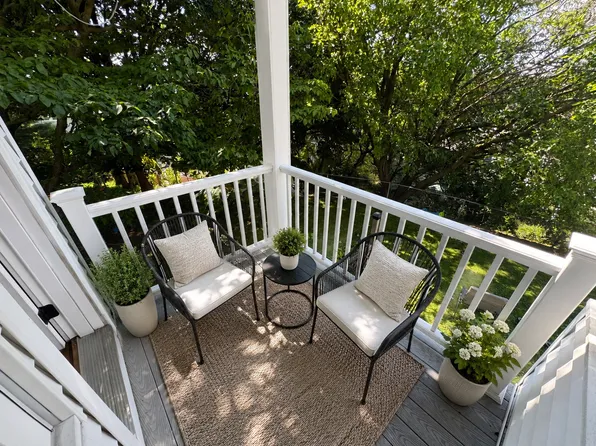 37 Hillcrest Cir #1, Watertown, MA 02472