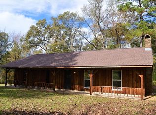 1137 Honeysuckle Ln, Ball, LA 71405