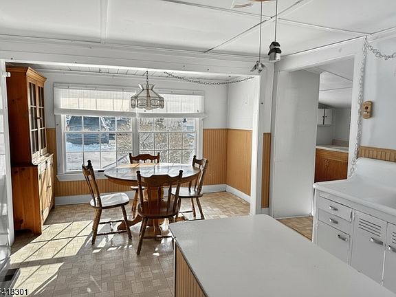 3rd image of 13 Ice Plant Rd