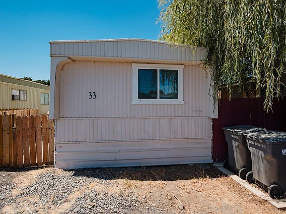 2nd image of 5007 W Clearwater Ave Trailer 33