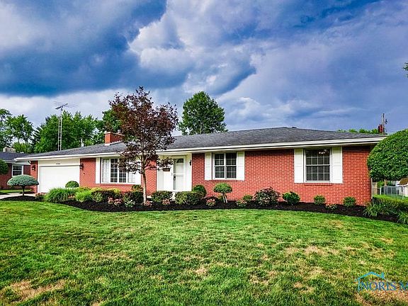 3rd image of 619 Lincolnshire Ln