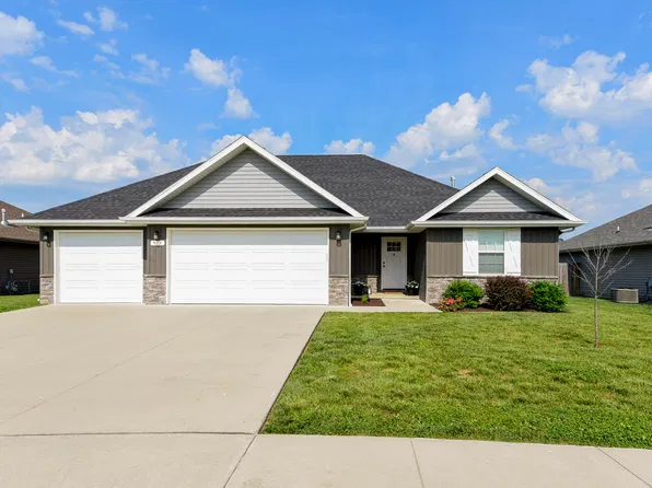 517 S Woodland Hills Avenue, Rogersville, MO 65742