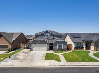 10206 Golden Square Ave, Bakersfield, CA 93311