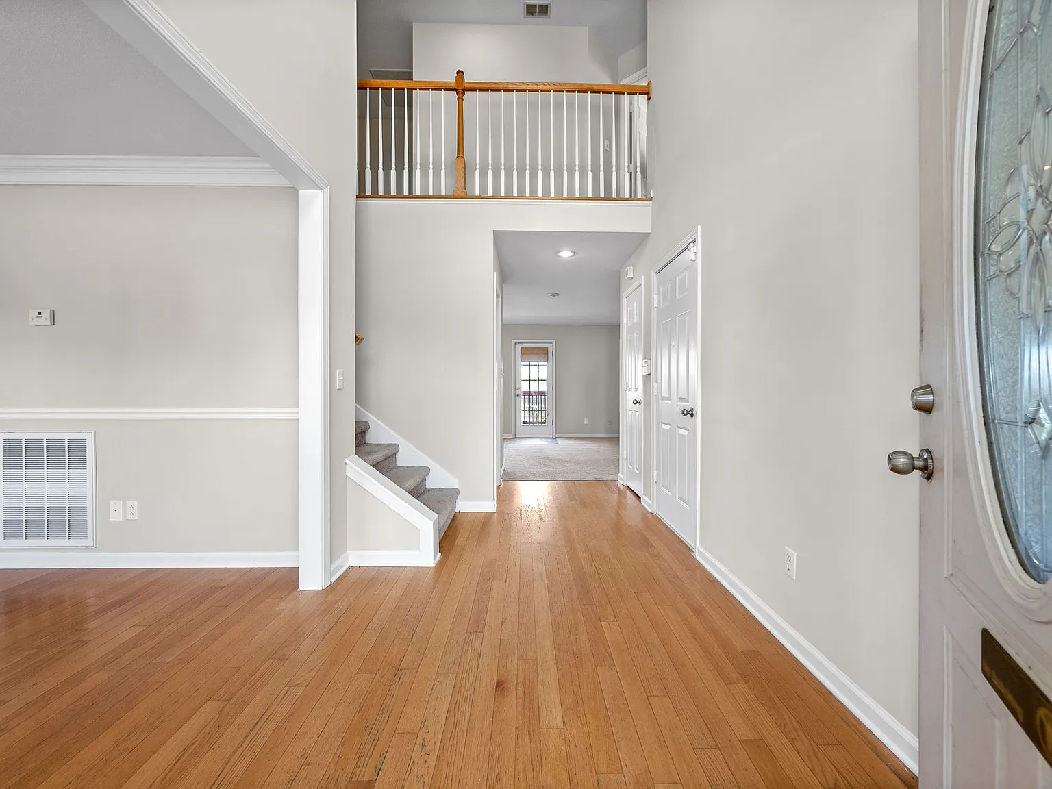 4 bed, 2.5 bath, 2248 sqft, $2,100 — Photo 4