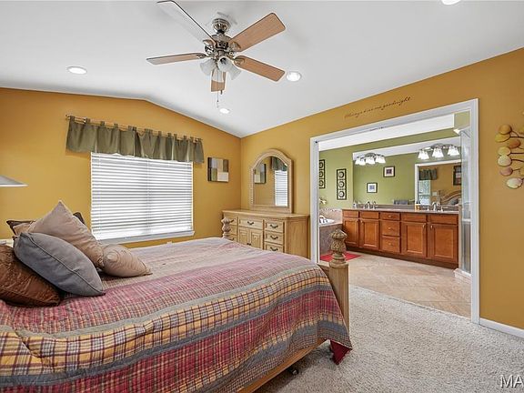 2nd image of 2772 Cliffwood Trl