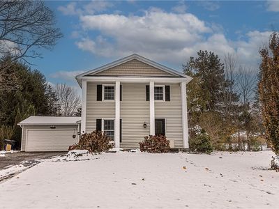 1441 Chigwell Ln N, Webster, NY, 14580